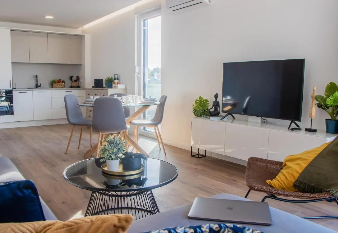 Apartment Navale With A Roof Terrace And A Heated Pool Trogir 0*,  Croatia