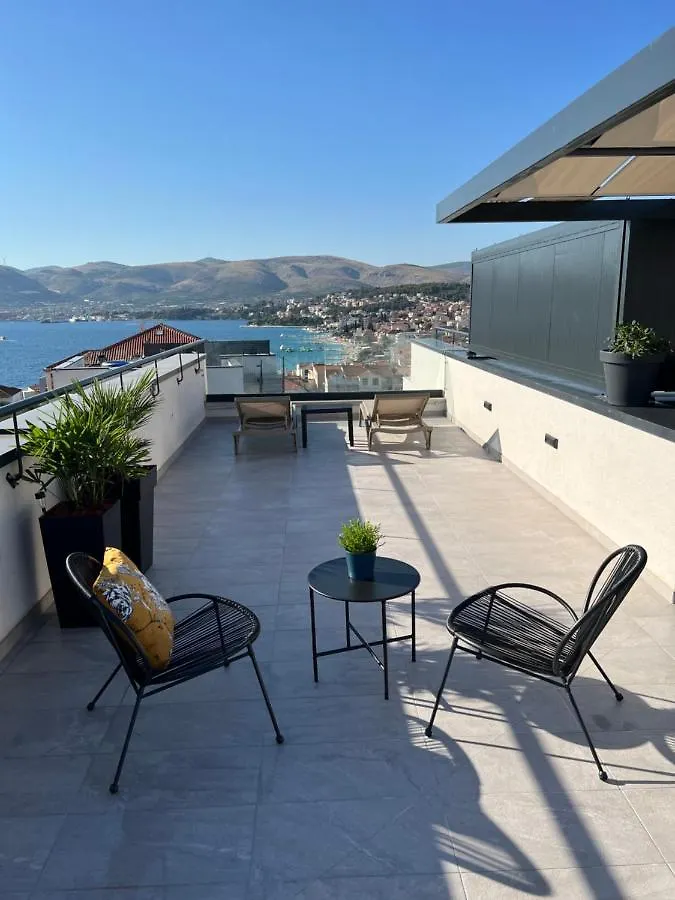 Apartment Navale With A Roof Terrace And A Heated Pool Trogir 0*,  Croatia
