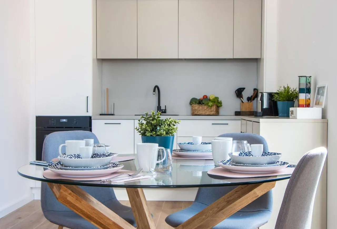 Apartment Navale With A Roof Terrace And A Heated Pool Trogir 0*,