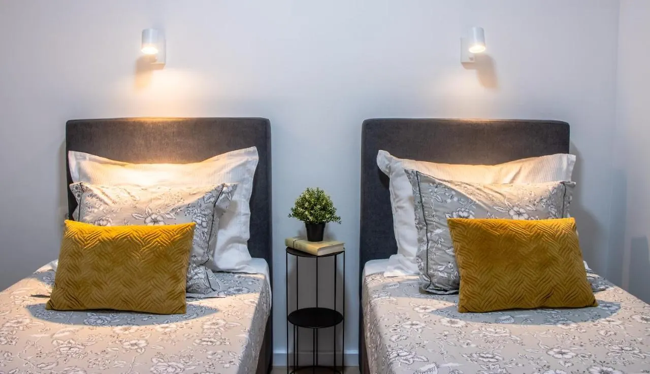 טרוגיר Apartment Navale With A Roof Terrace And A Heated Pool קרואטיה